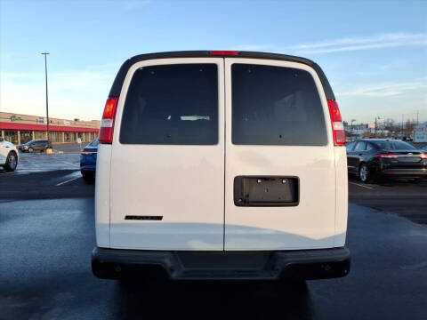 2023 Chevrolet Express LS 3500