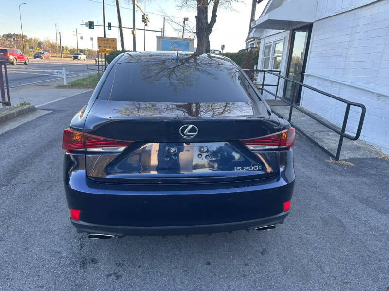 2017 Lexus IS 200t