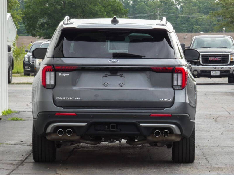 2025 Ford Explorer Platinum