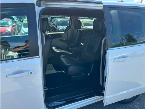 2020 Dodge Grand Caravan SXT