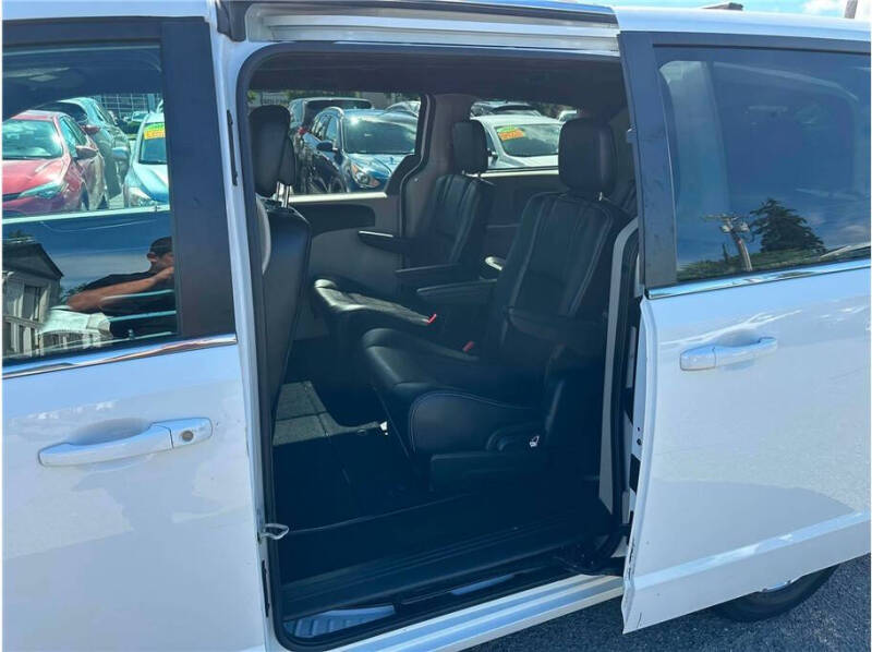 2020 Dodge Grand Caravan SXT