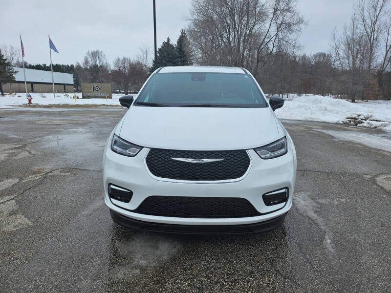 2024 Chrysler Pacifica Touring