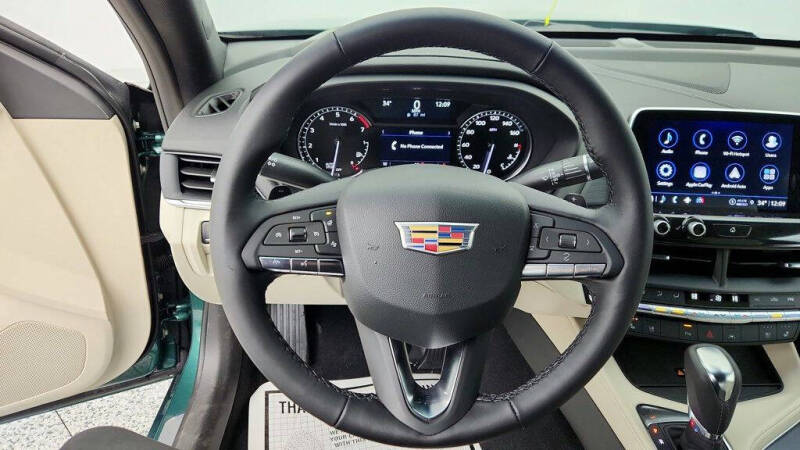 2025 Cadillac CT4 Premium Luxury