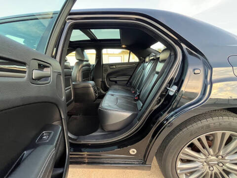 2014 Chrysler 300 C John Varvatos Limited Edition