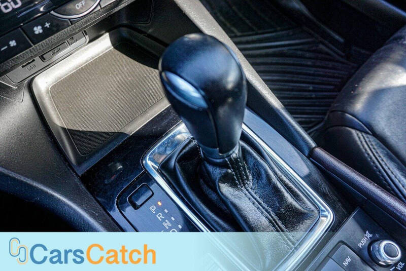 2018 Mazda MAZDA3 Touring