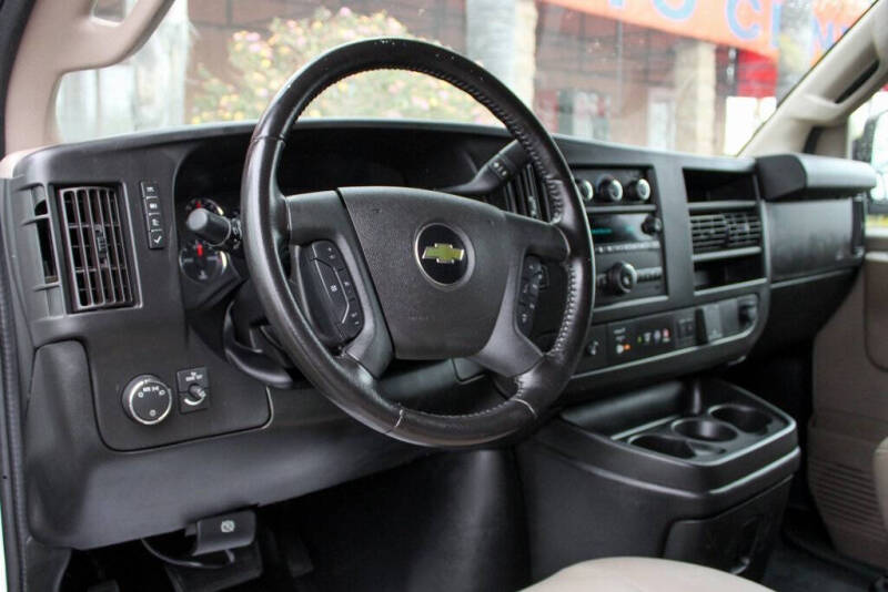 2020 Chevrolet Express 3500