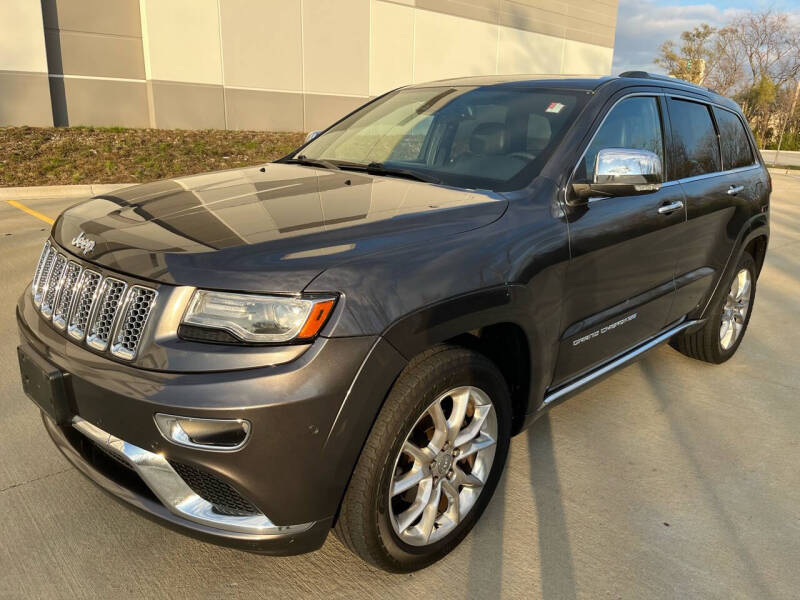 Used 2014 Jeep Grand Cherokee Summit with VIN 1C4RJFJGXEC275111 for sale in Elmhurst, IL