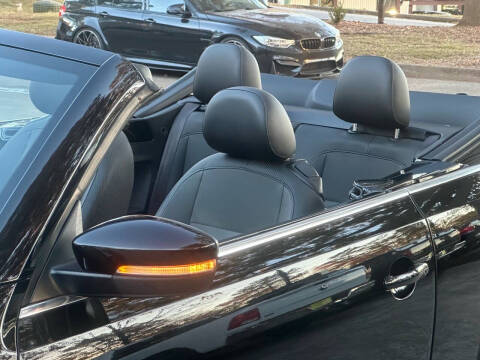 2013 Volkswagen Beetle Convertible 2.5L 50s Edition