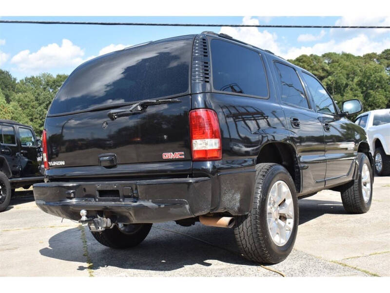 2003 GMC Yukon Denali