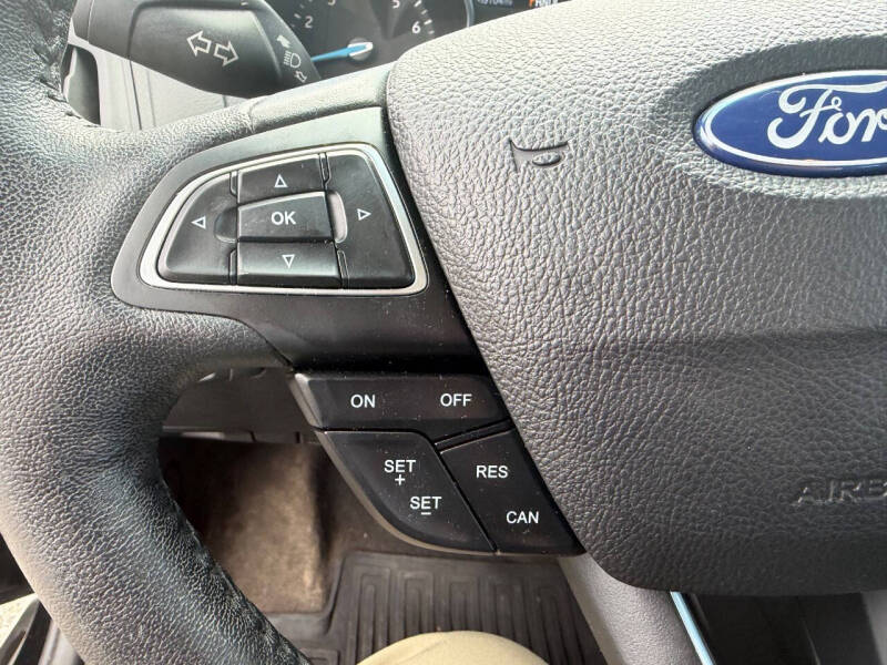 2018 Ford Focus SE - Photo 23