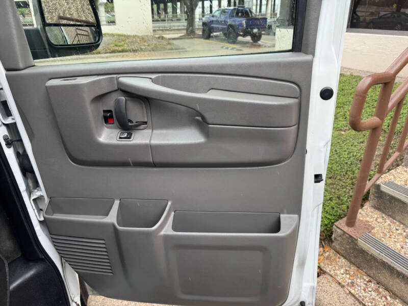 2012 Chevrolet Express LT 2500
