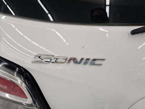 2018 Chevrolet Sonic LT Auto Fleet