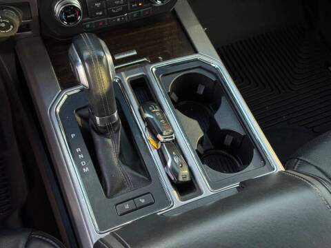 2017 Ford F-150 Platinum