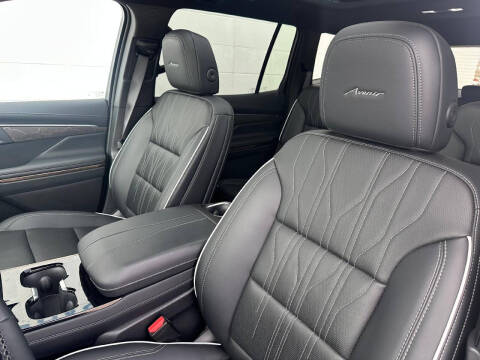 2025 Buick Enclave Avenir