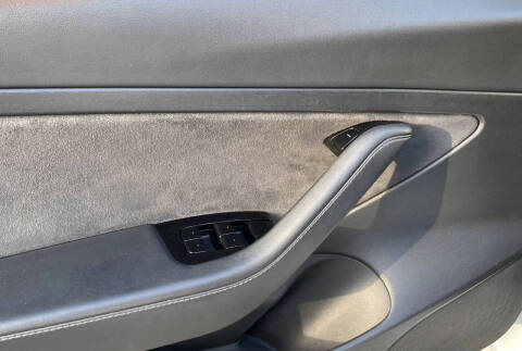 2020 Tesla Model 3 Standard Range