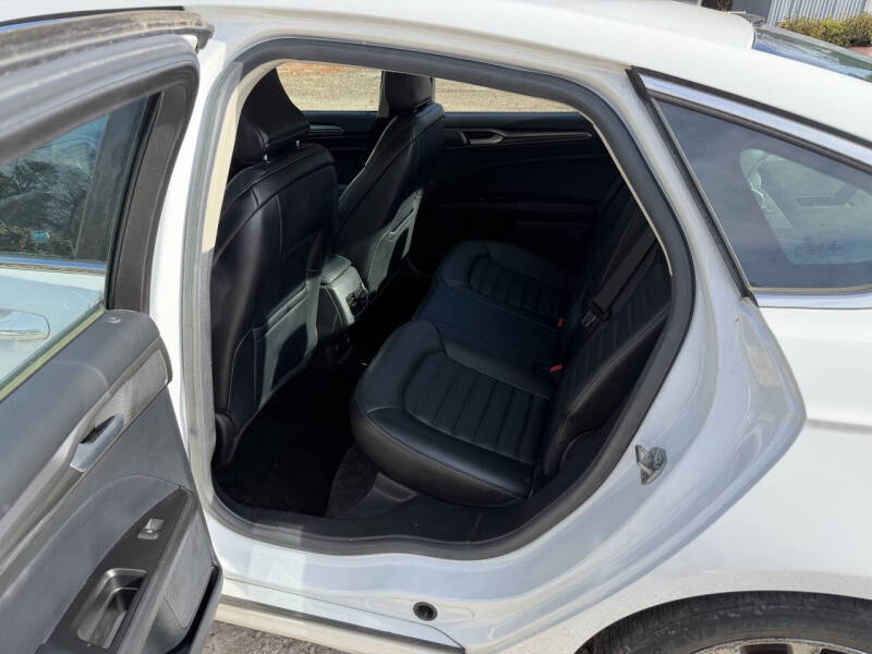 2017 Ford Fusion Hybrid SE