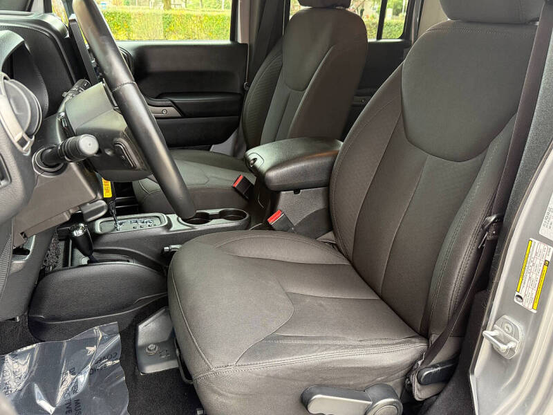 2016 Jeep Wrangler Unlimited Sport