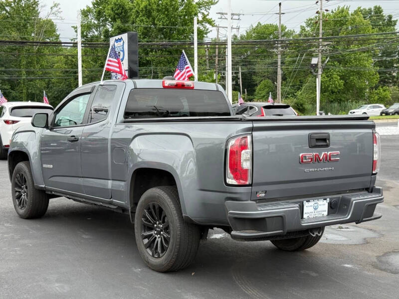 2022 GMC Canyon Elevation Standard