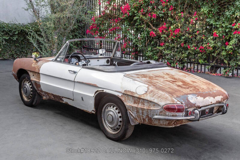 1967 Alfa Romeo Giulia Spider Duetto