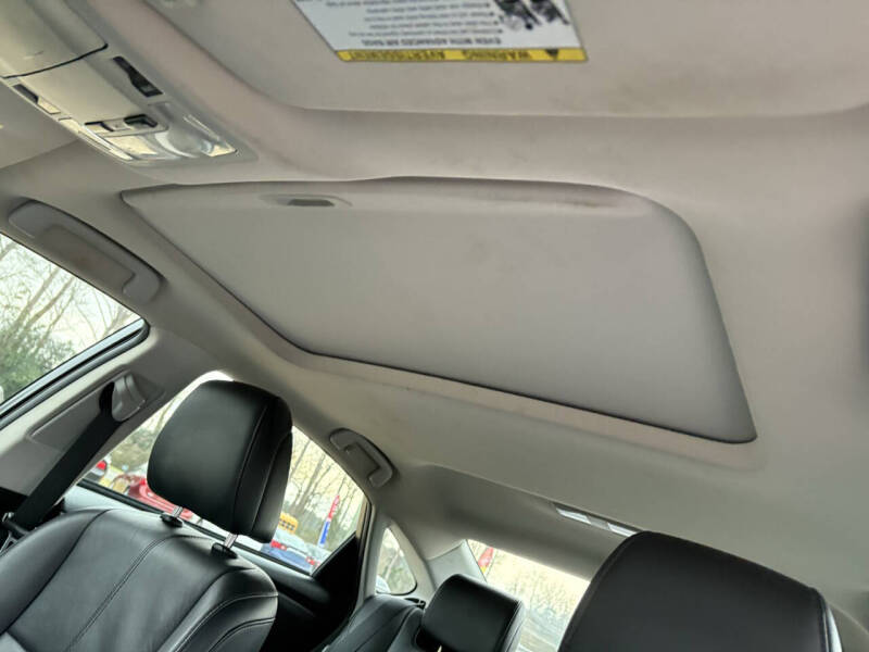 2015 Toyota Avalon XLE