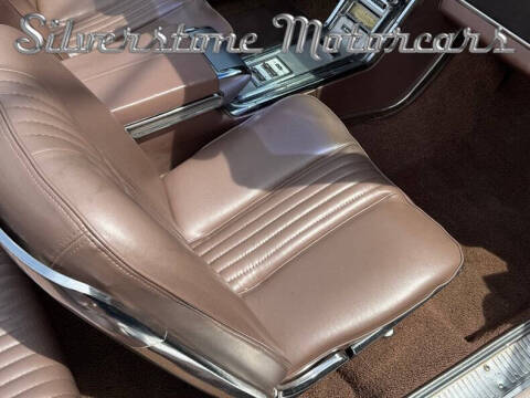 1964 Ford Thunderbird