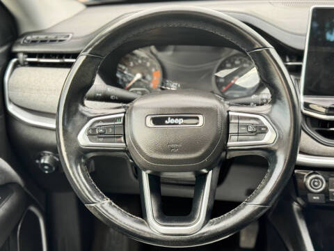 2022 Jeep Compass Latitude Lux