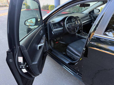 2015 Toyota Camry SE