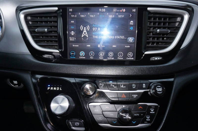 2020 Chrysler Pacifica Touring L Plus