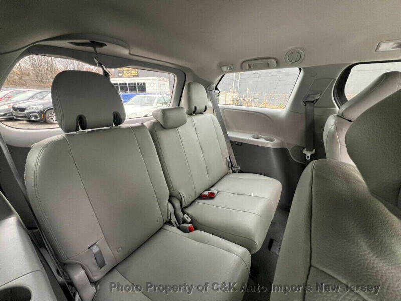 2020 Toyota Sienna L 7-Passenger