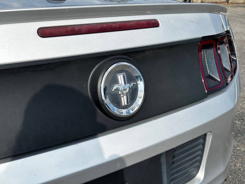 2013 Ford Mustang V6