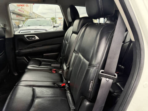 2018 Nissan Pathfinder Platinum