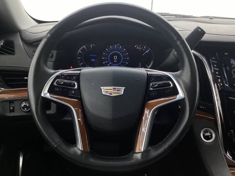 2017 Cadillac Escalade Luxury