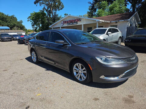 2017 Chrysler 200 Limited Platinum