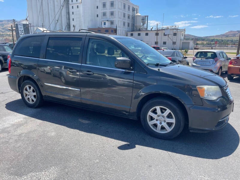 2012 Chrysler Town and Country Touring