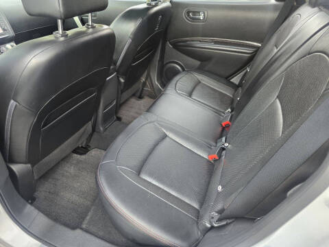 2013 Nissan Rogue SV w/SL Package