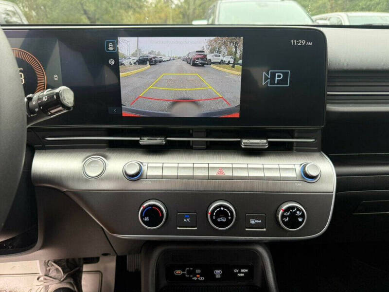 2024 Hyundai Kona SE