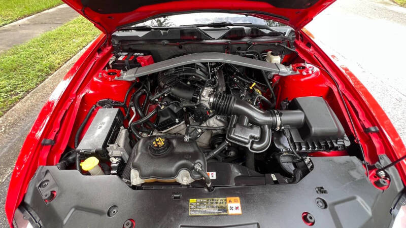2012 Ford Mustang V6
