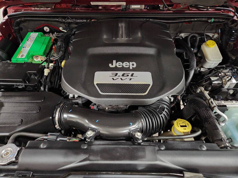 2012 Jeep Wrangler Unlimited Sahara