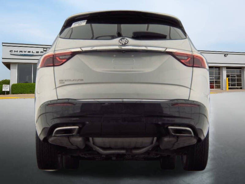 2022 Buick Enclave Essence