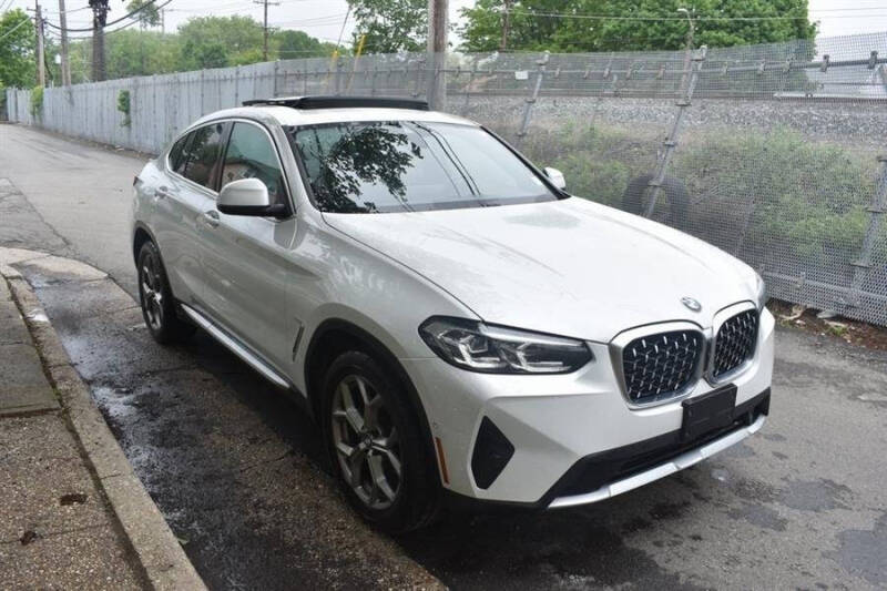 2024 BMW X4 xDrive30i