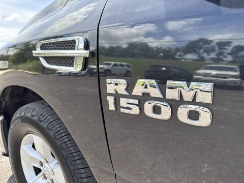 2016 RAM 1500 SLT