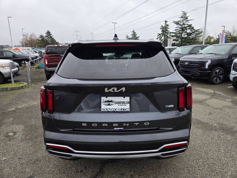 2022 Kia Sorento Hybrid EX