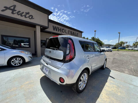 2019 Kia Soul +