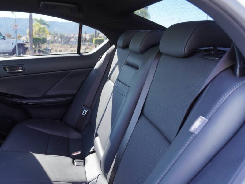 2024 Lexus IS 300 F SPORT Design