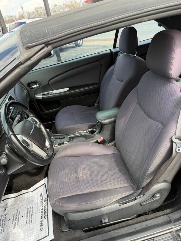 2013 Chrysler 200 Touring
