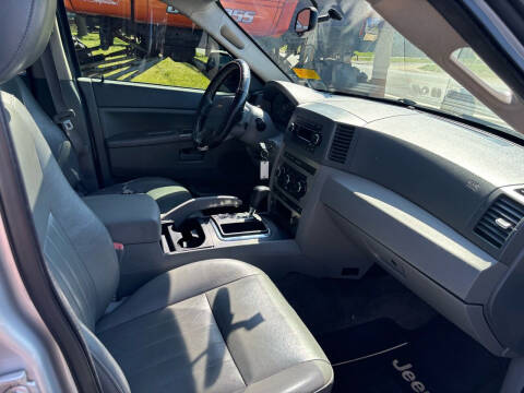 2006 Jeep Grand Cherokee Laredo