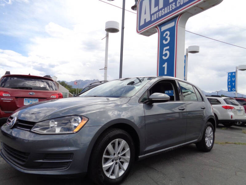 2017 Volkswagen Golf TSI S