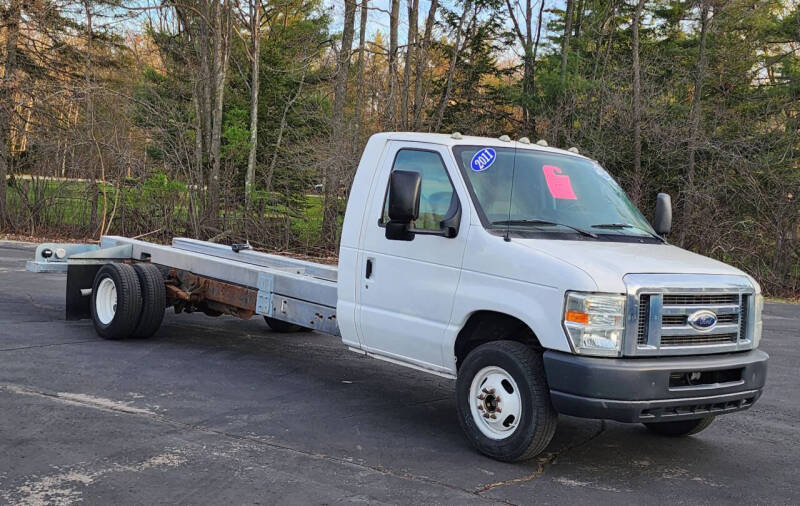 2011 Ford E-Series E-450 SD