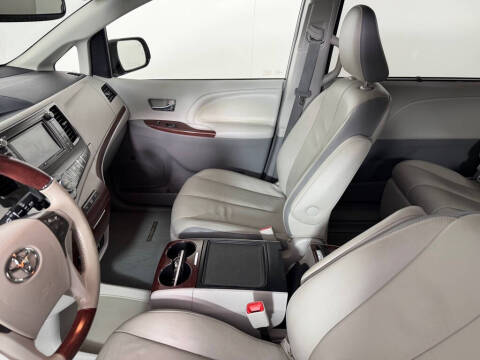 2014 Toyota Sienna