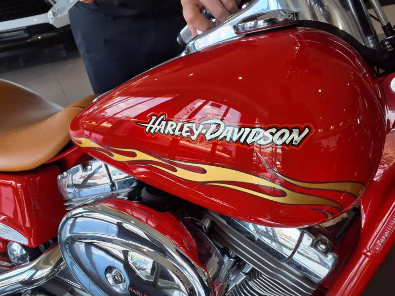 2001 Harley-Davidson Dyna Wide Glide CVO
